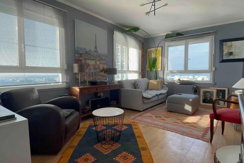 Luxury Apartment With View Car Park Paris