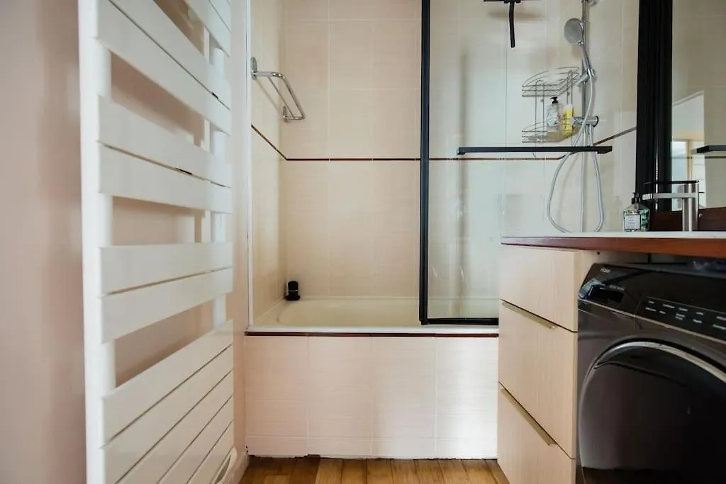 Luxury Apartment With View Car Park Paris 0*,