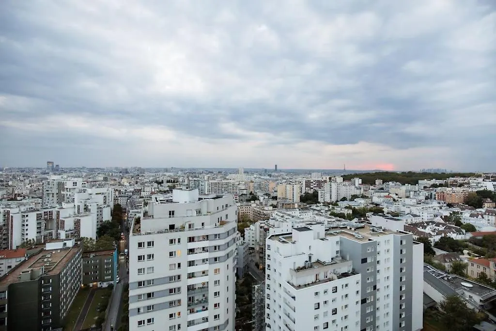 Luxury Apartment With View Car Park Paris