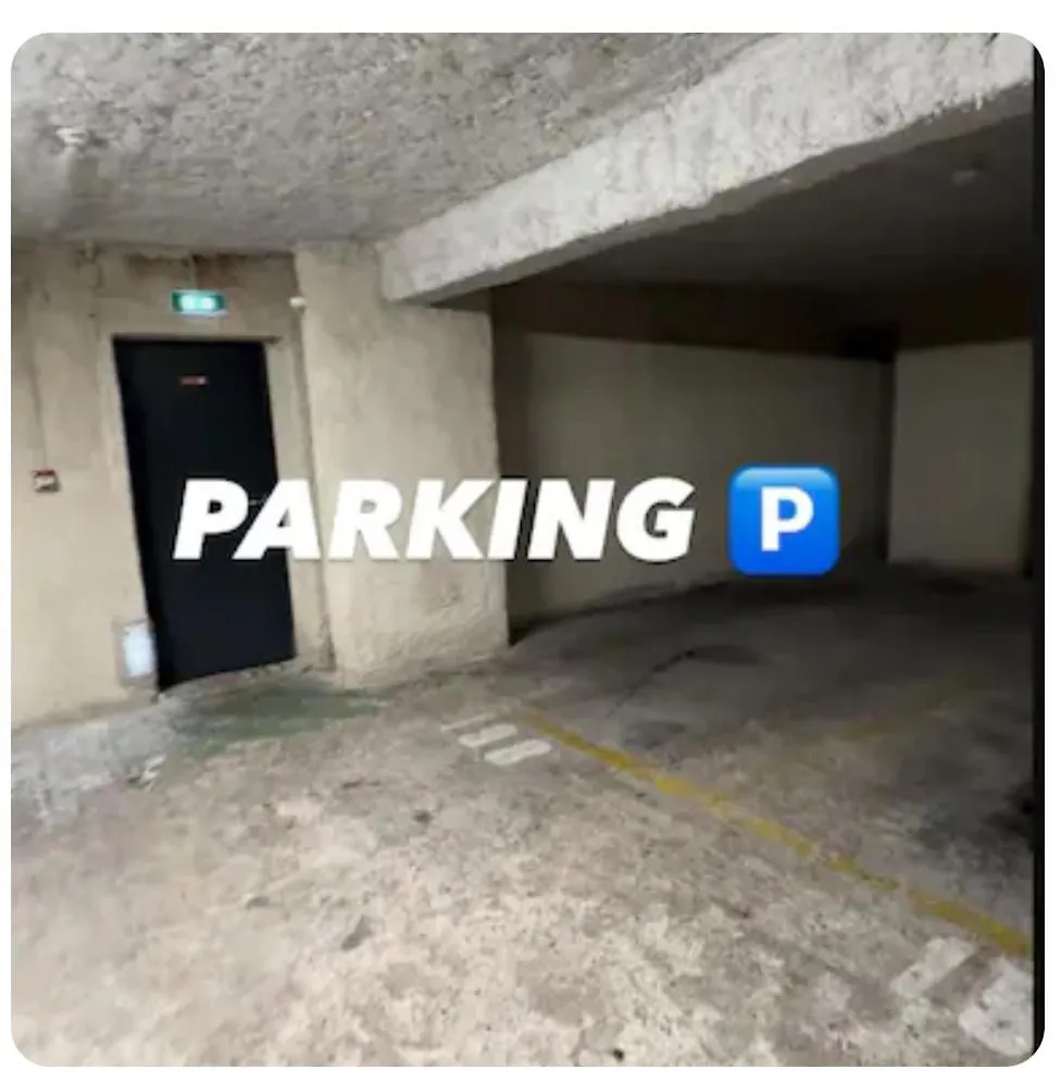 Luxury Apartment With View Car Park Paris France